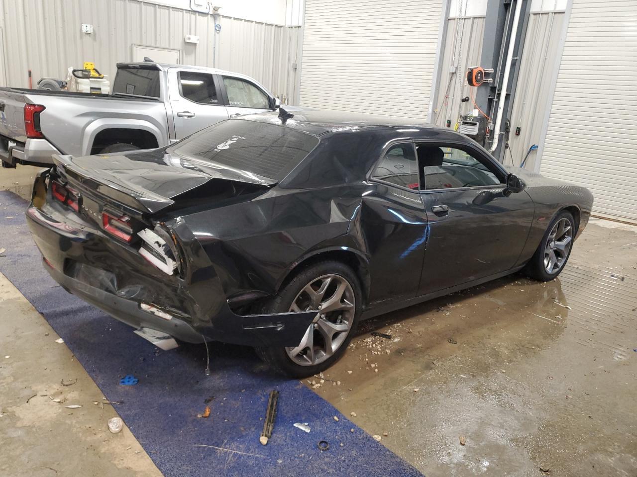 2015 DODGE Challenger