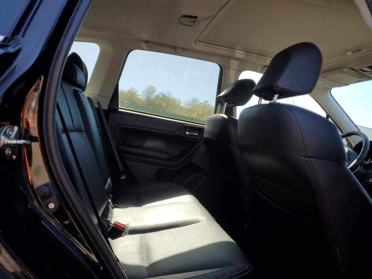 2017 SUBARU FORESTER