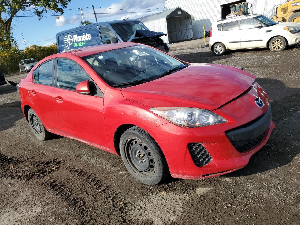 2013 MAZDA 3