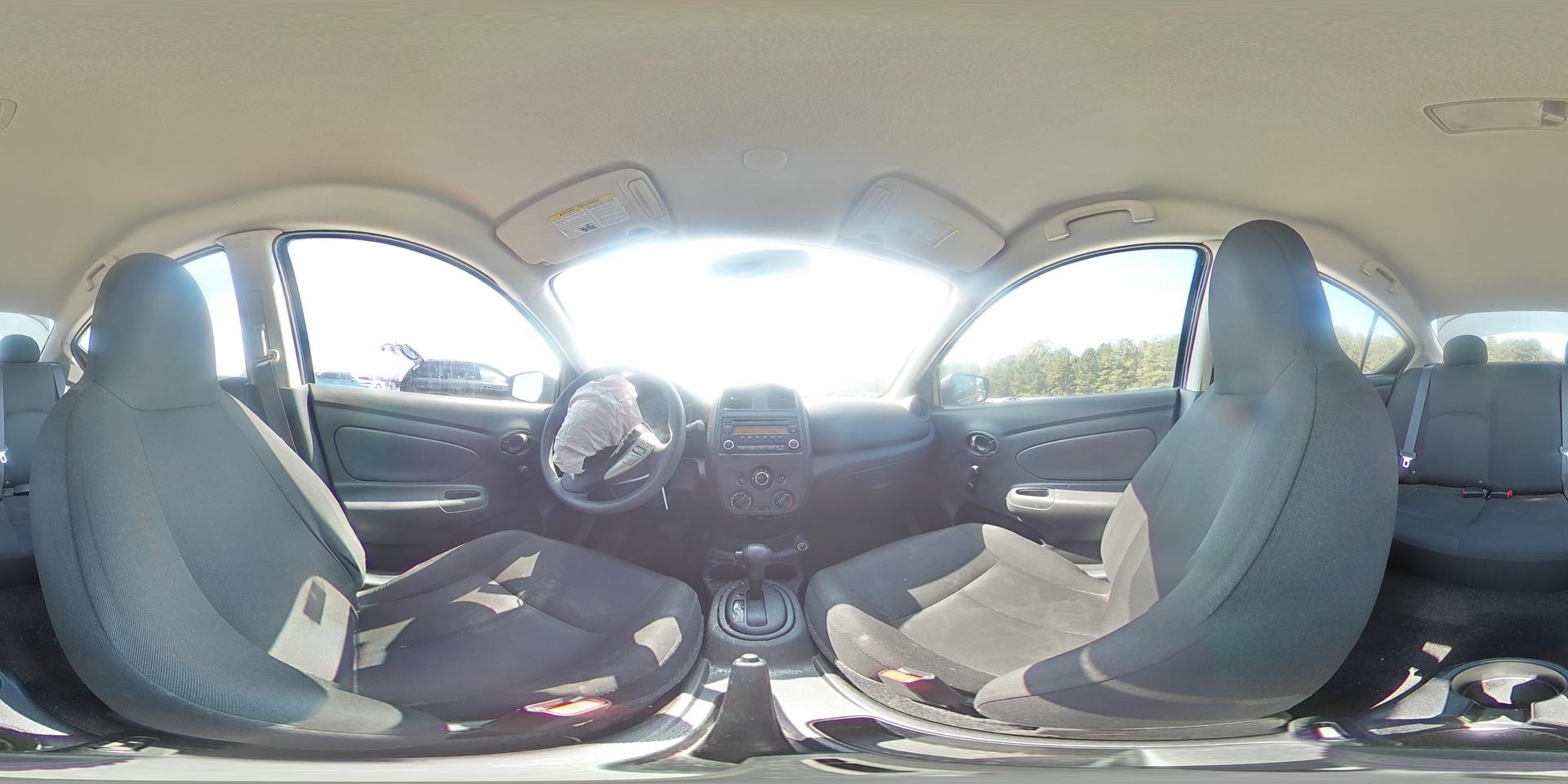 2017 NISSAN VERSA