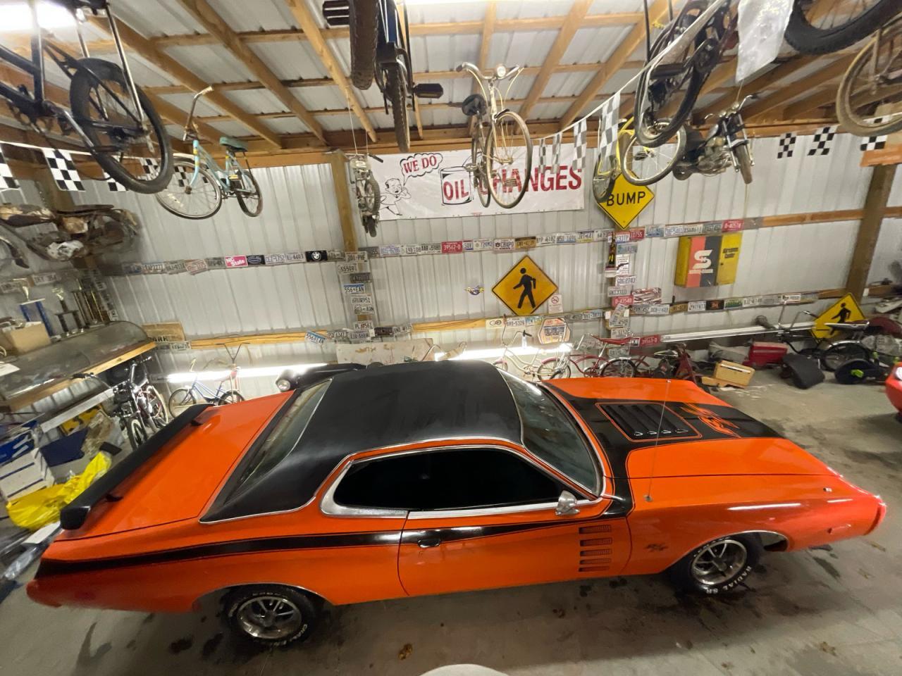 1973 DODGE CHARGER