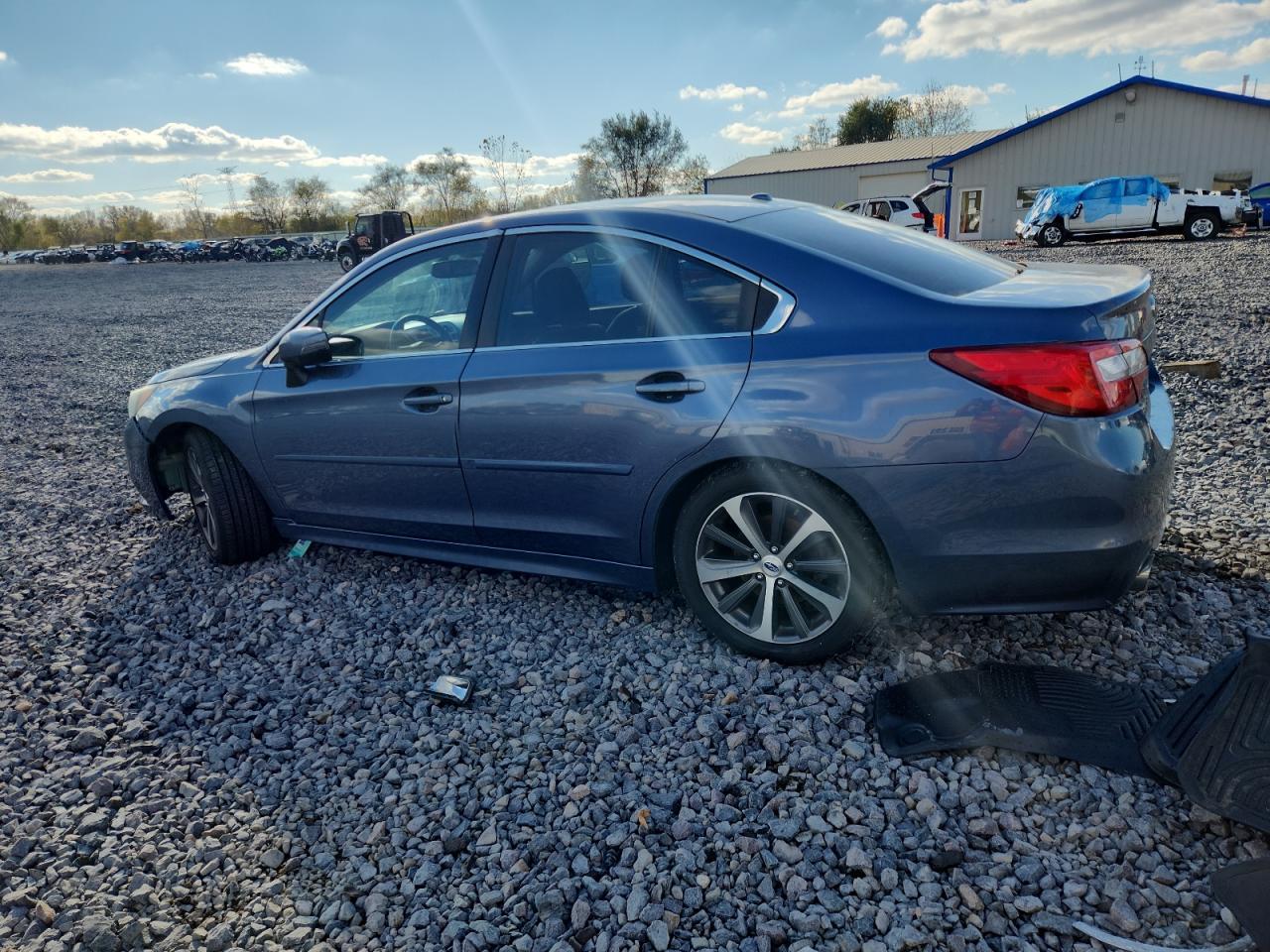 2015 SUBARU Legacy