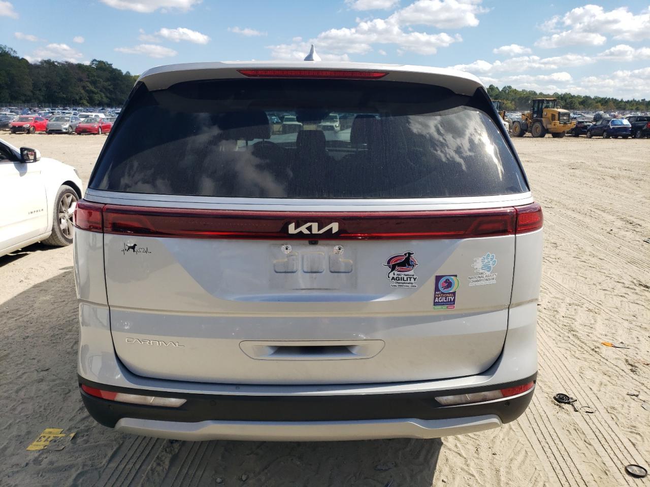 2023 KIA Carnival