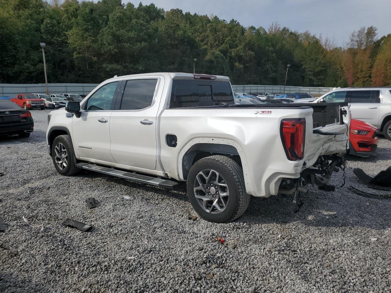 2024 GMC Sierra