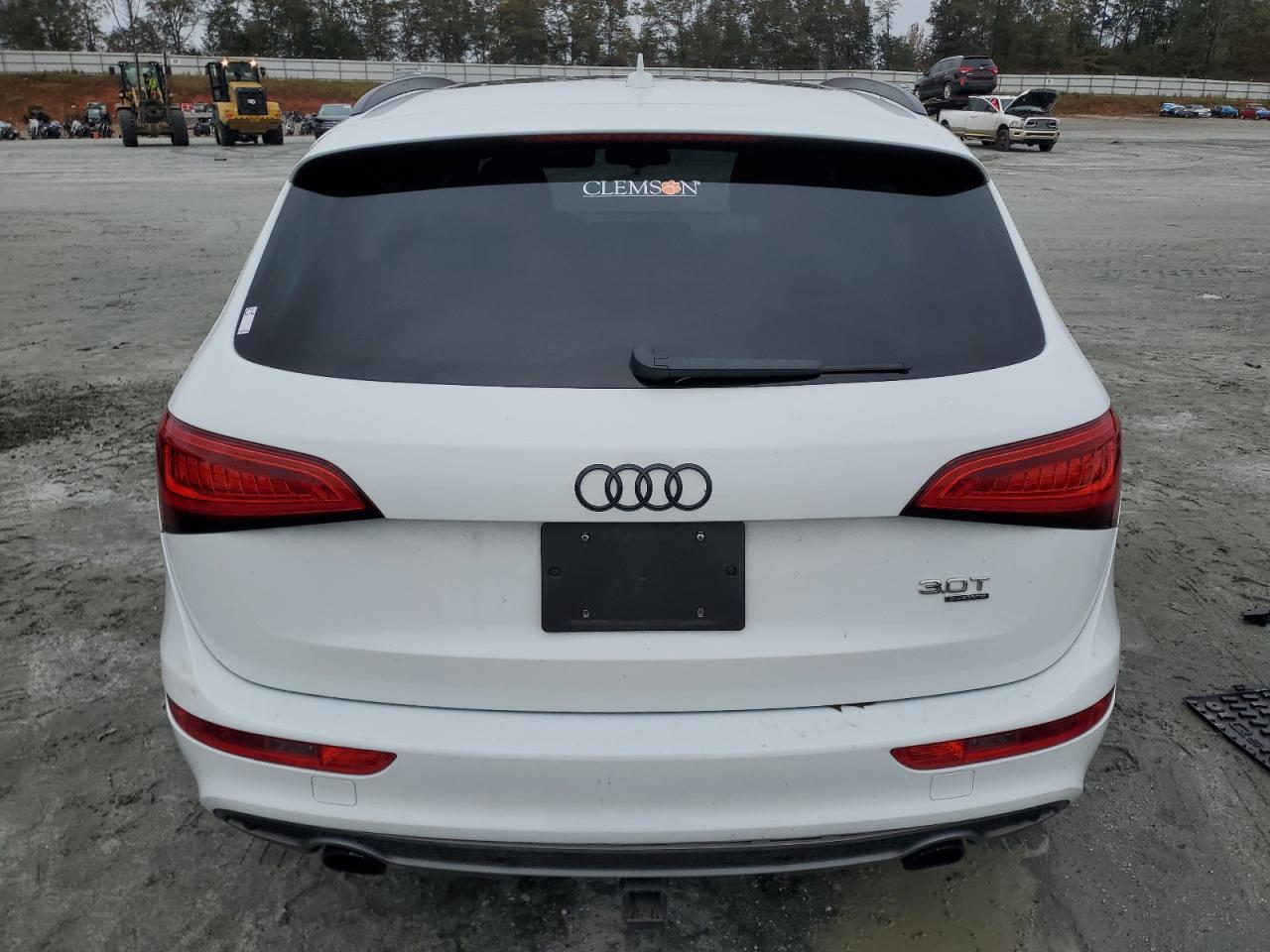 2015 AUDI Q5