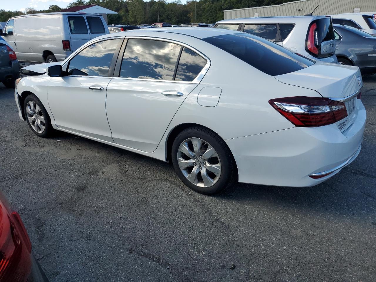 2017 HONDA ACCORD