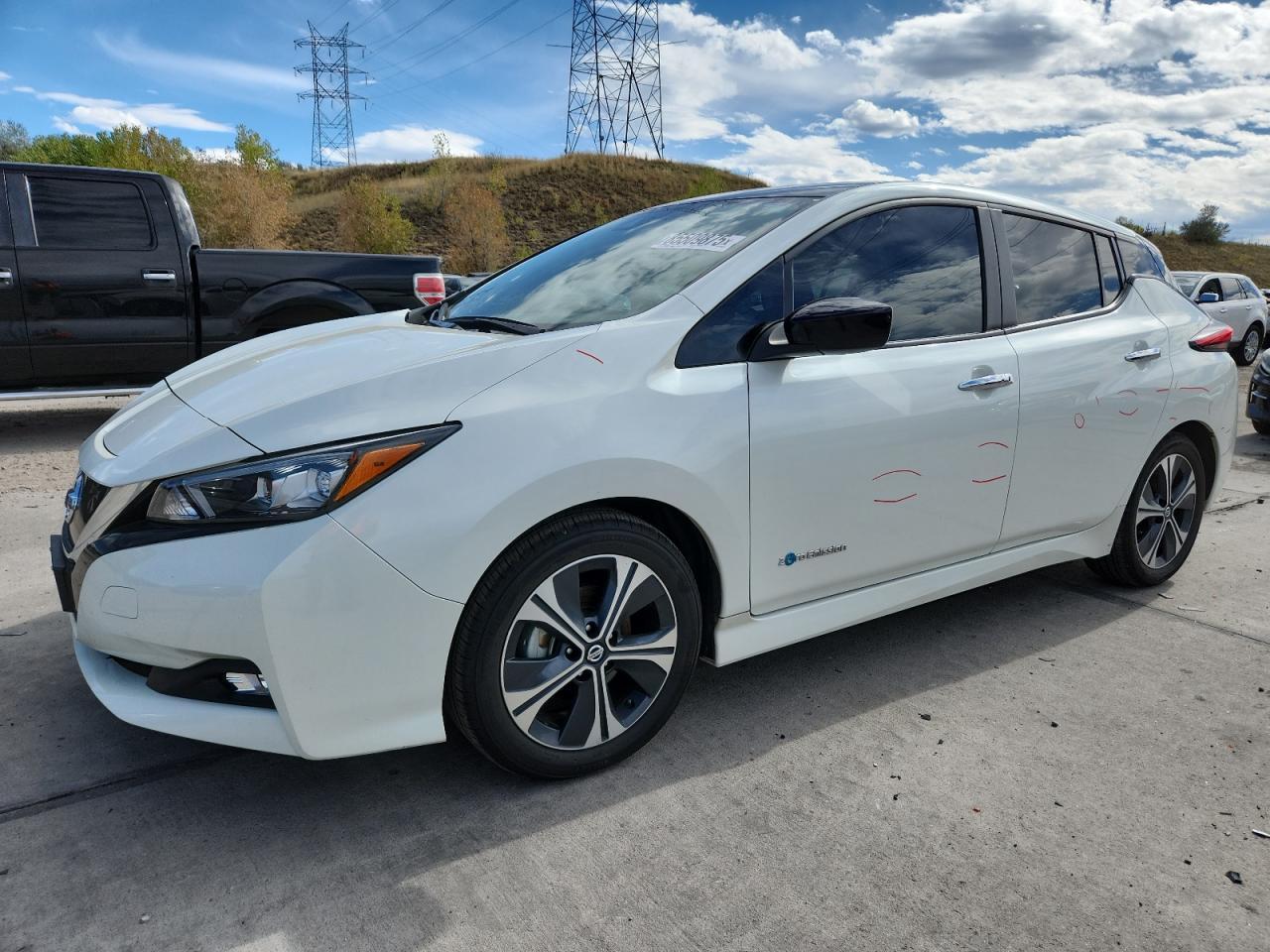 2019 NISSAN LEAF