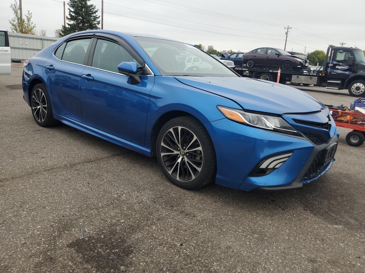 2018 TOYOTA CAMRY