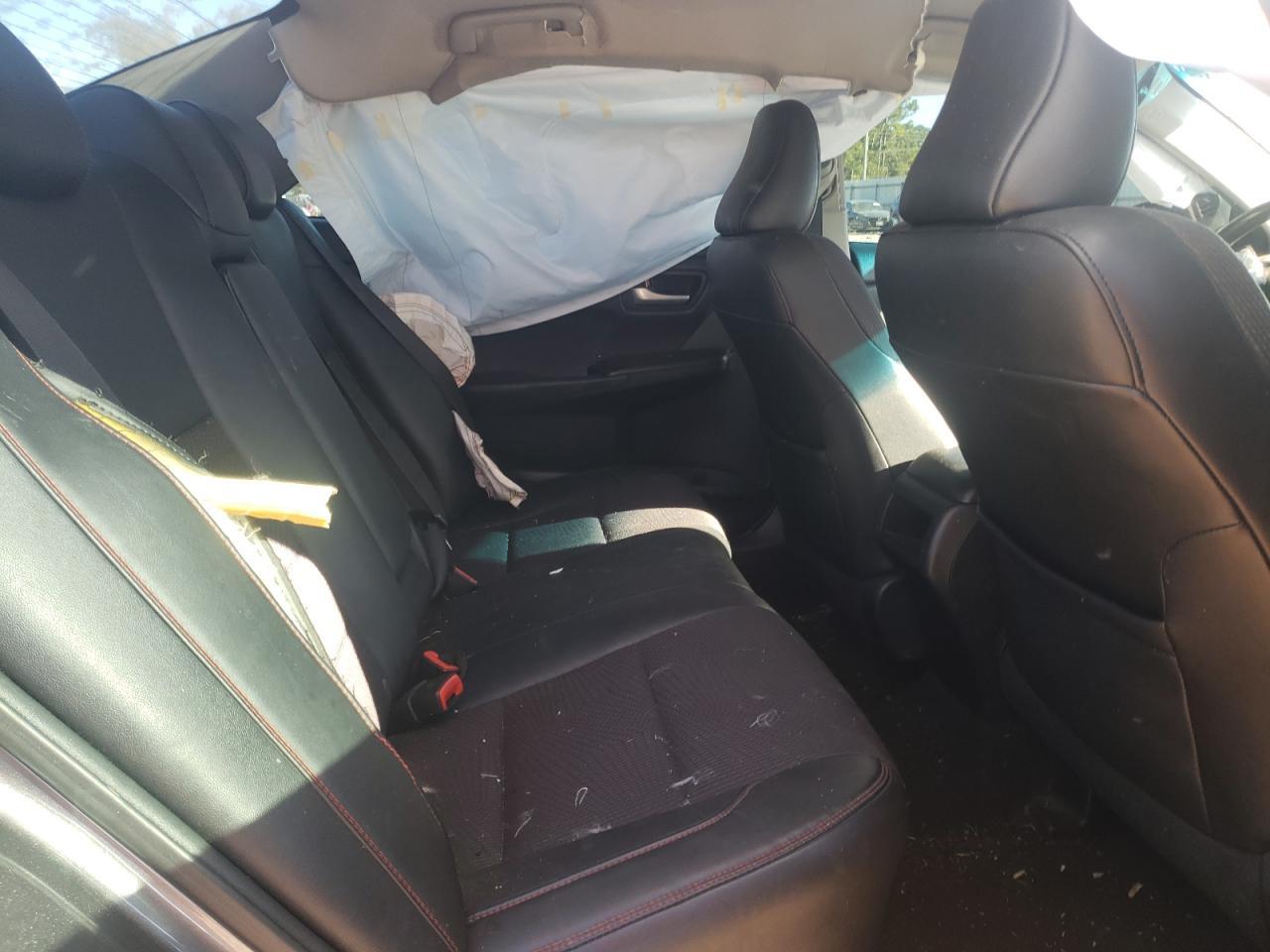 2016 TOYOTA CAMRY