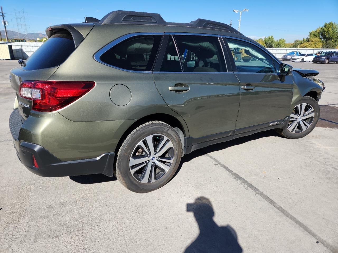 2019 SUBARU Outback