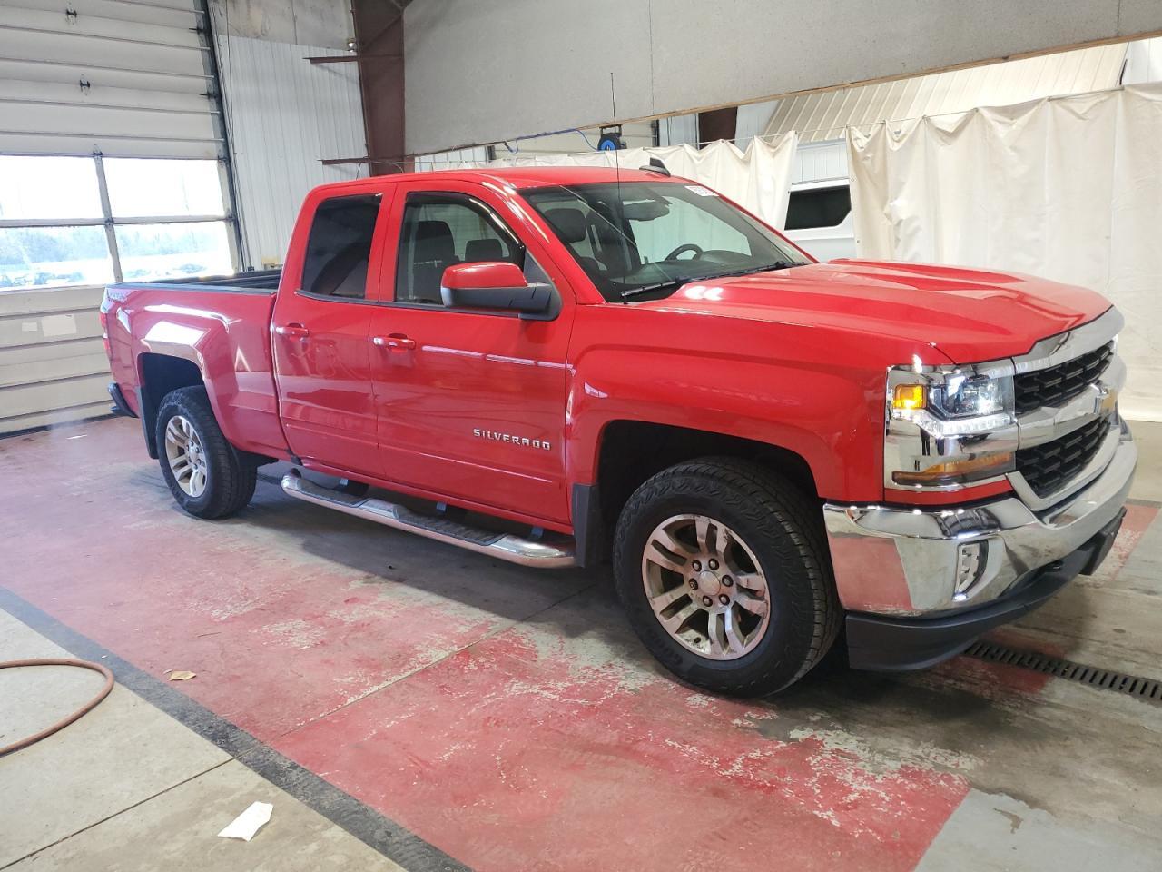 2018 CHEVROLET Silverado