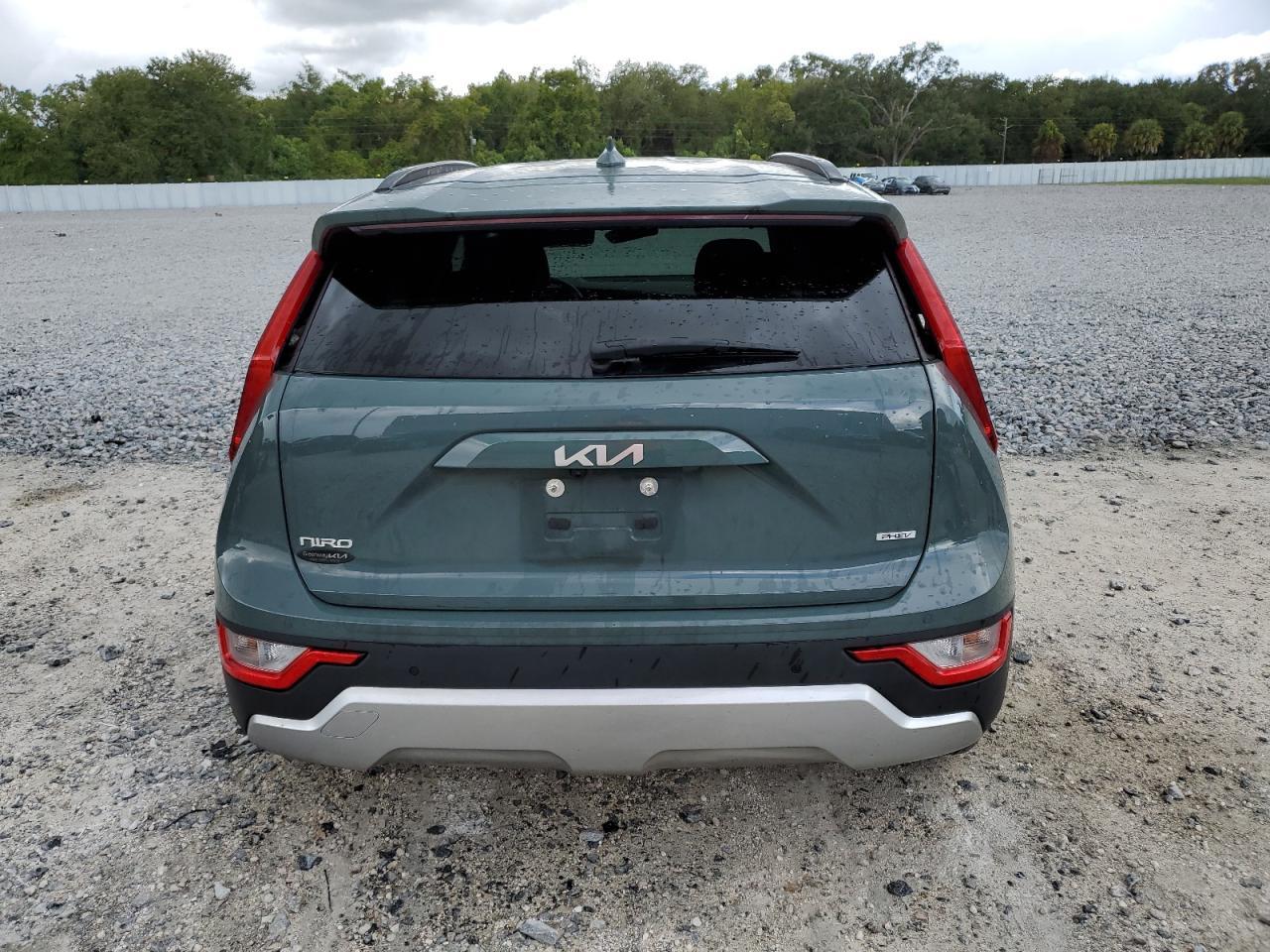 2023 KIA Niro
