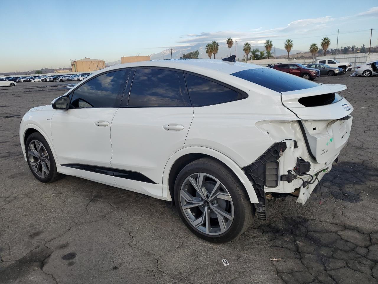 2024 AUDI Q4 e-tron