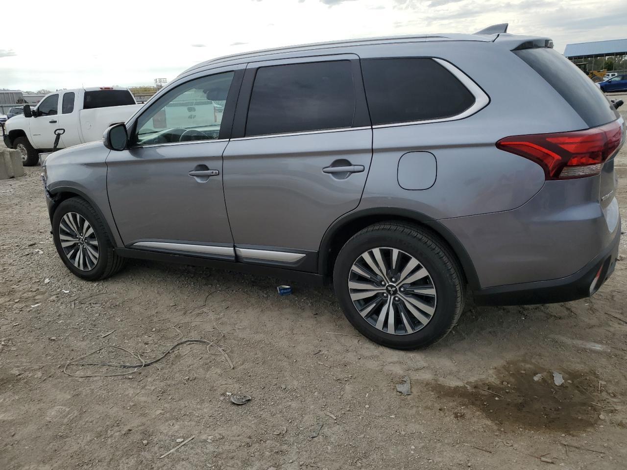 2020 MITSUBISHI outlander