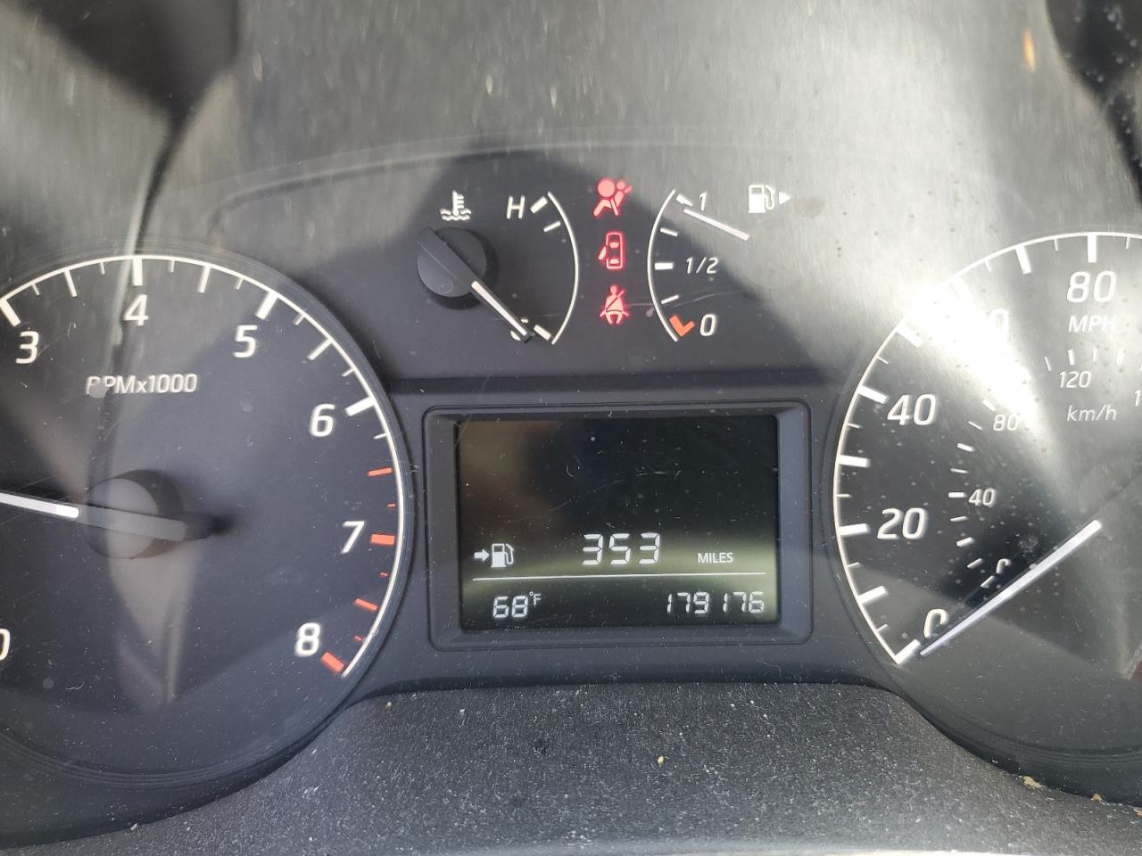 2016 NISSAN SENTRA