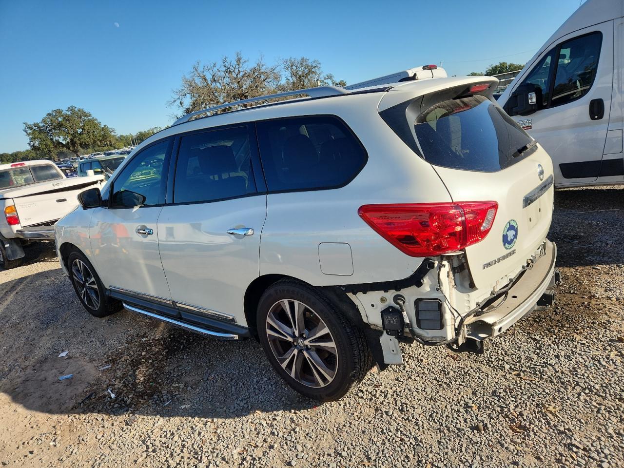2018 NISSAN PATHFINDER
