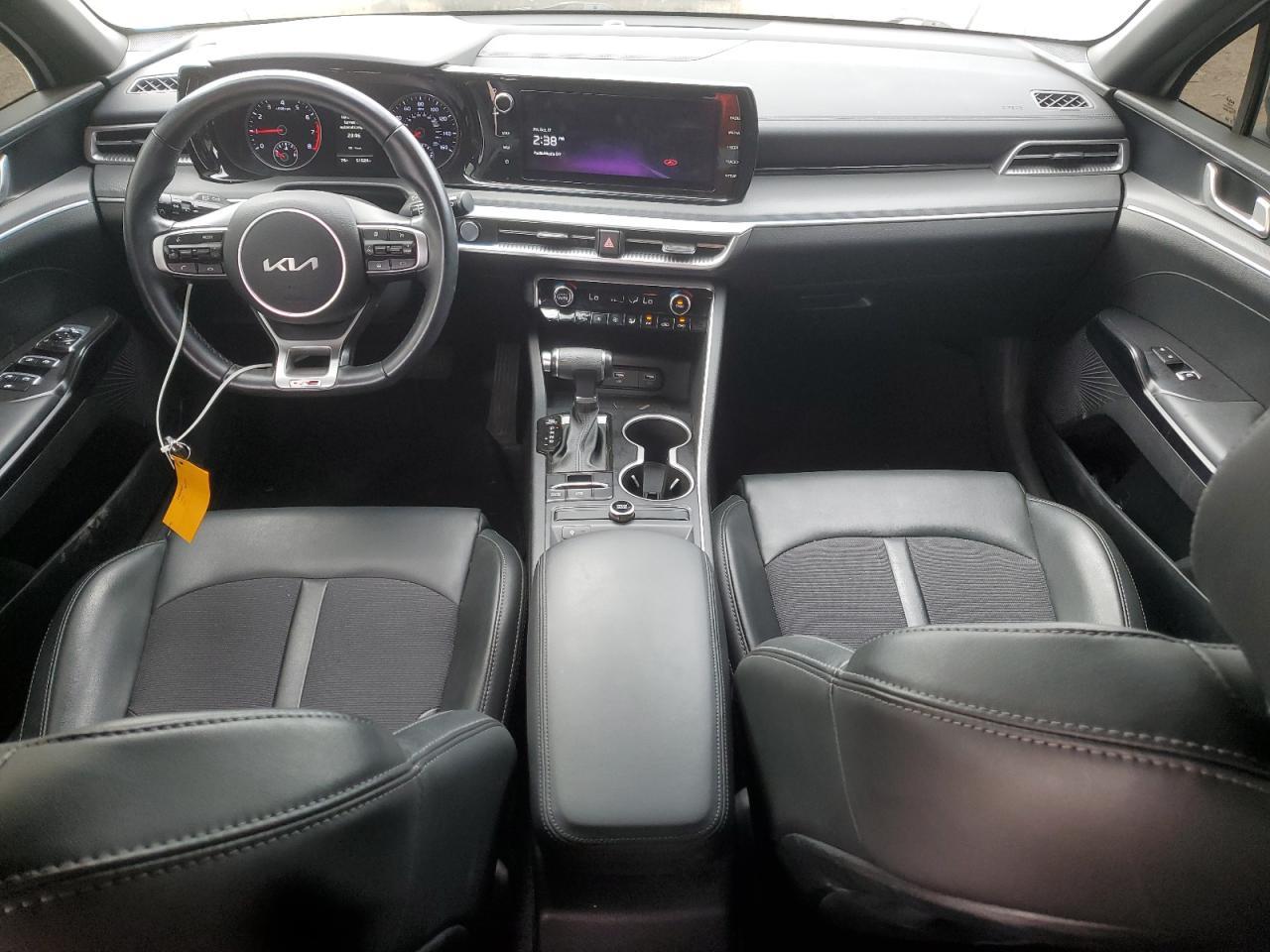 2022 KIA K5