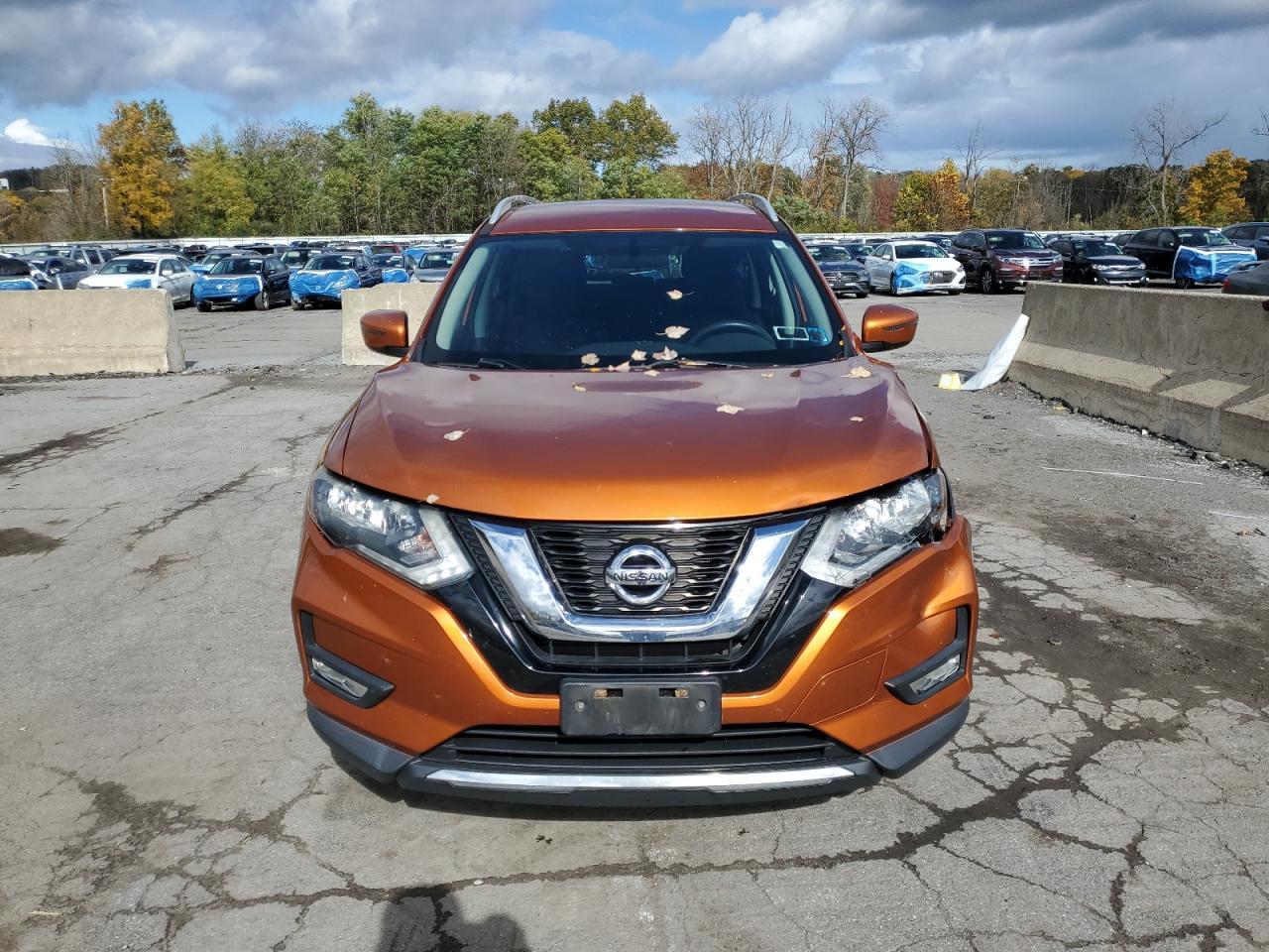 2017 NISSAN ROGUE