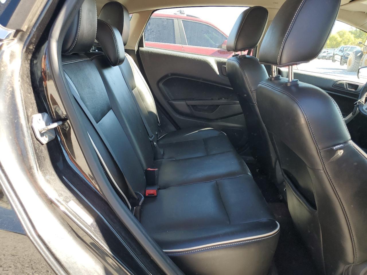 2011 FORD Fiesta