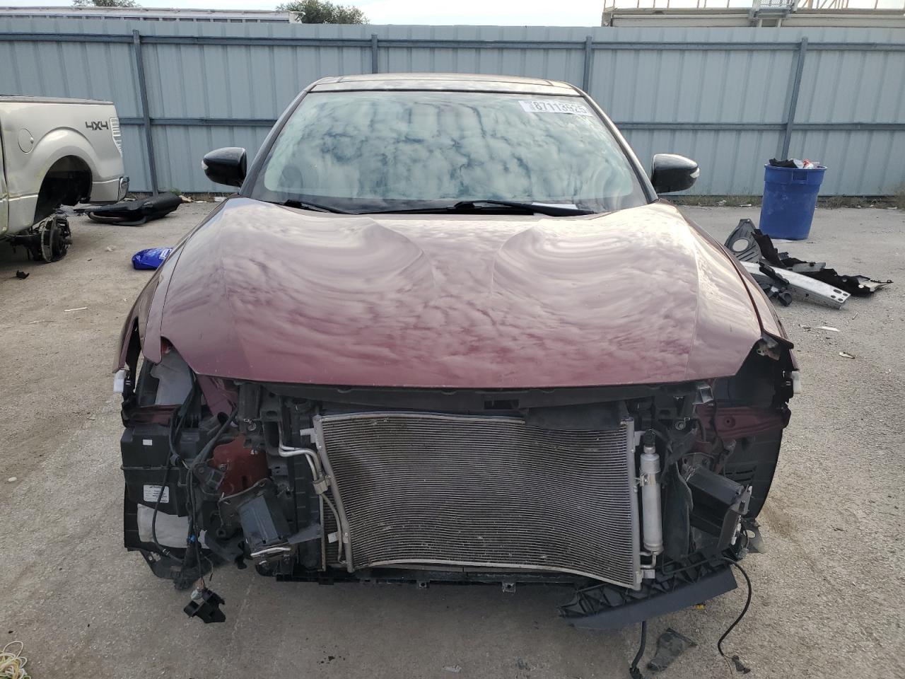 2017 NISSAN Maxima