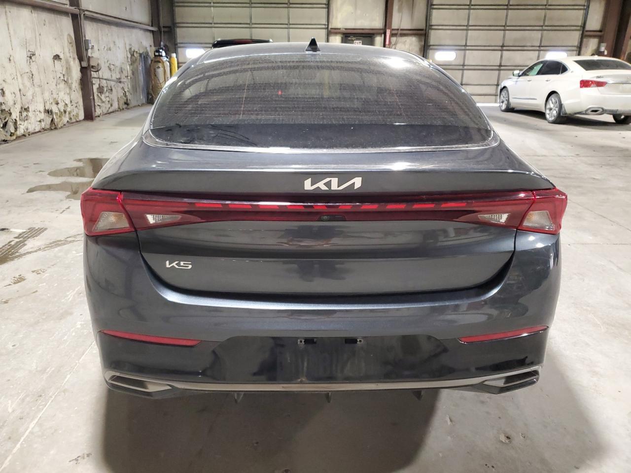 2023 KIA K5