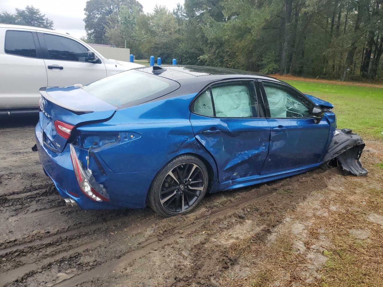 2018 TOYOTA CAMRY