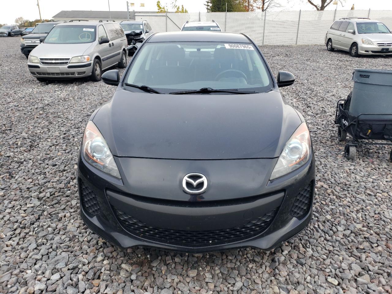 2013 MAZDA 3