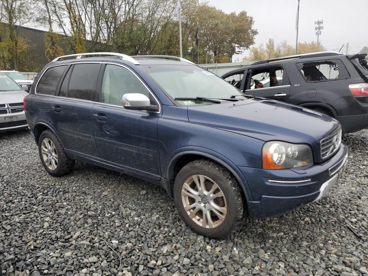 2013 VOLVO XC90