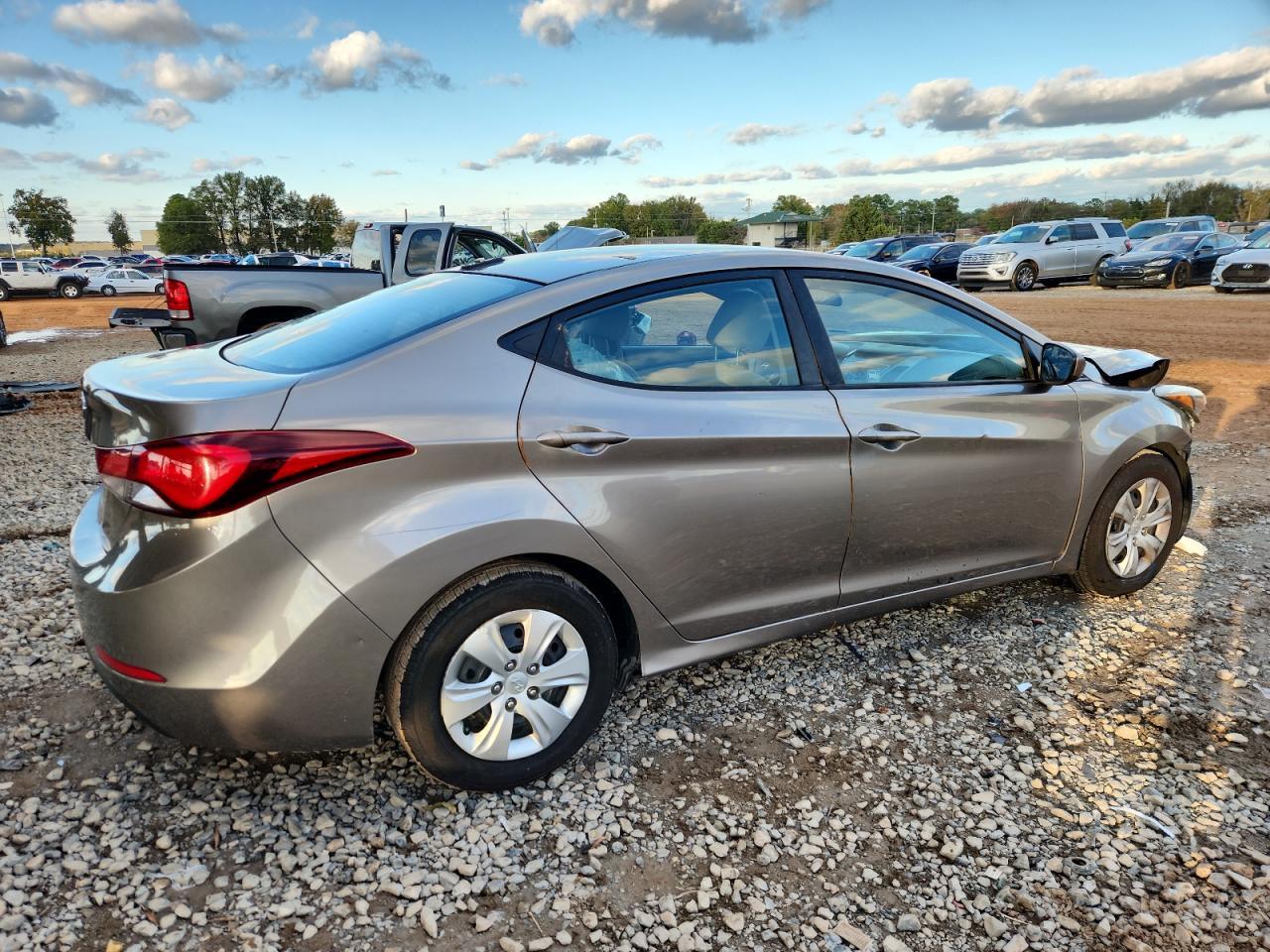 2016 HYUNDAI ELANTRA