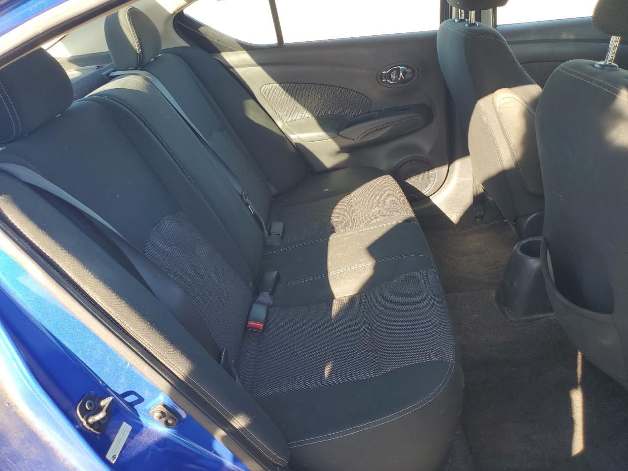 2017 NISSAN VERSA