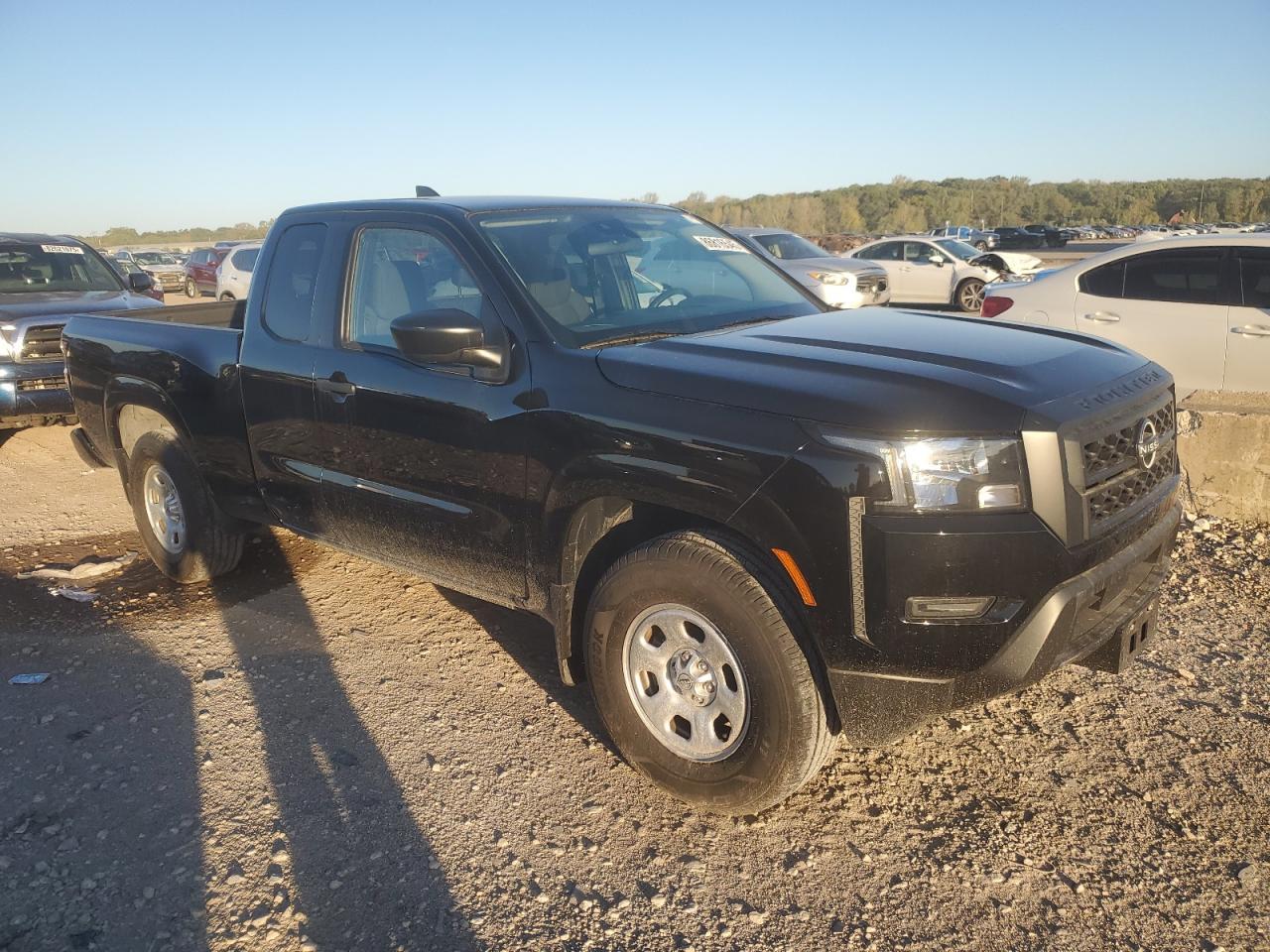 2022 NISSAN Frontier
