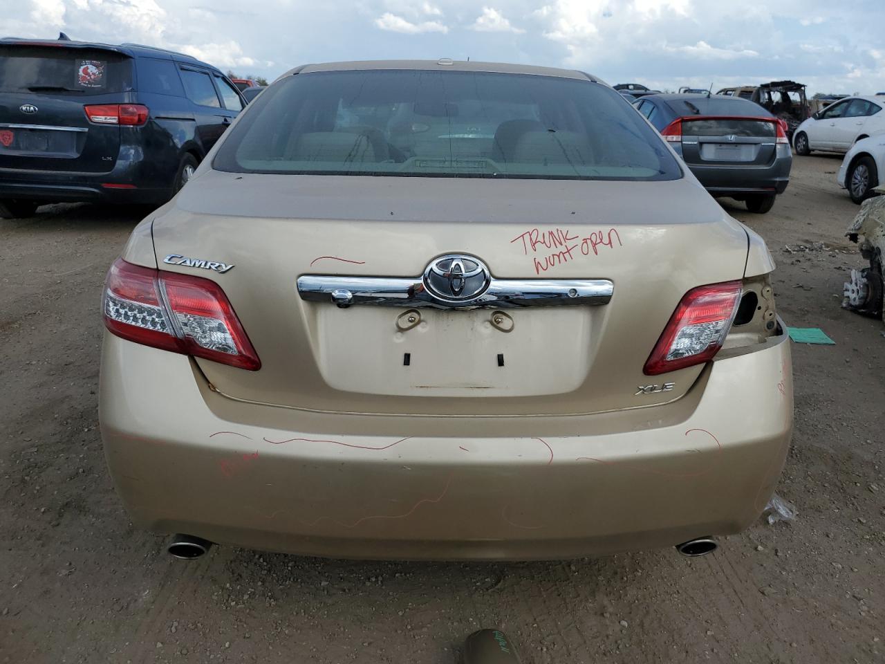 2010 TOYOTA CAMRY