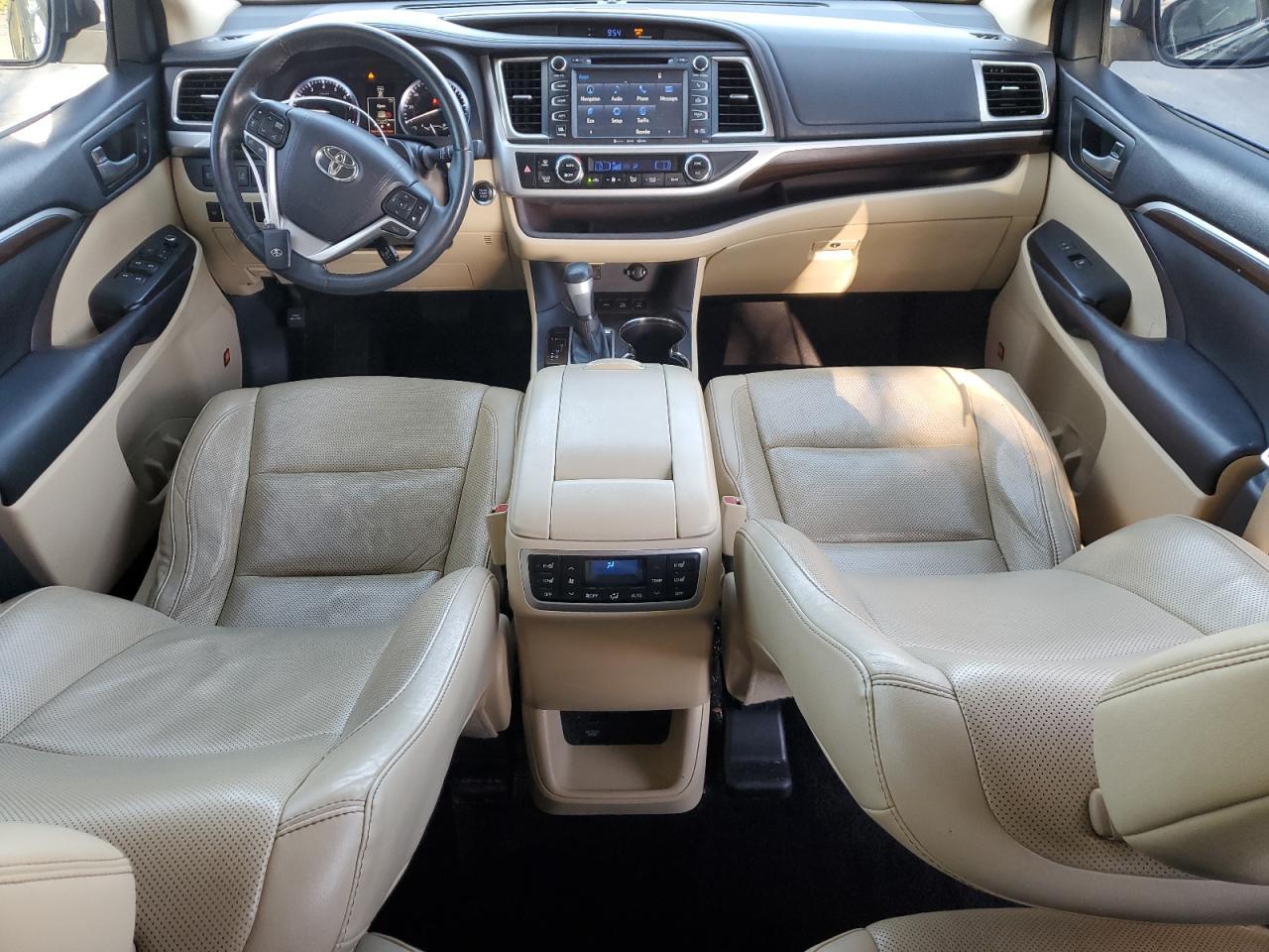 2016 TOYOTA HIGHLANDER