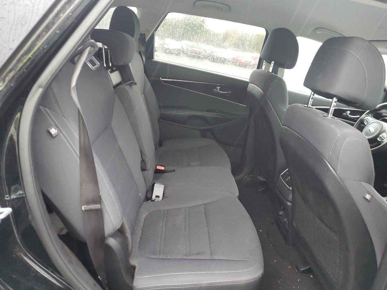 2017 KIA SORENTO
