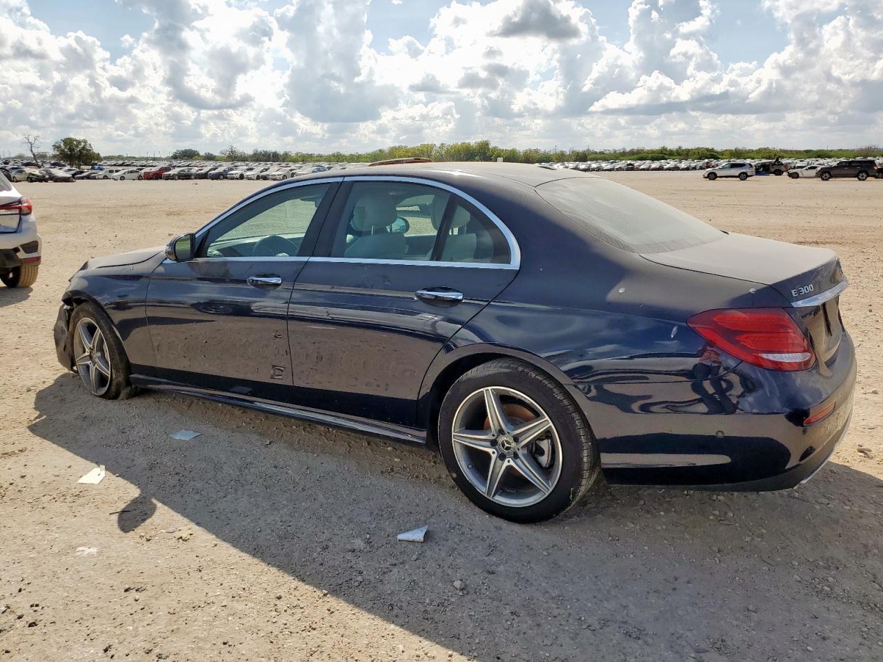 2017 MERCEDES-BENZ E-Class