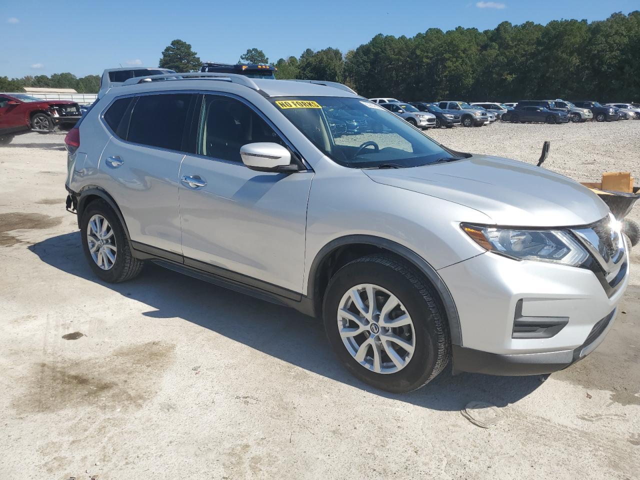 2017 NISSAN ROGUE
