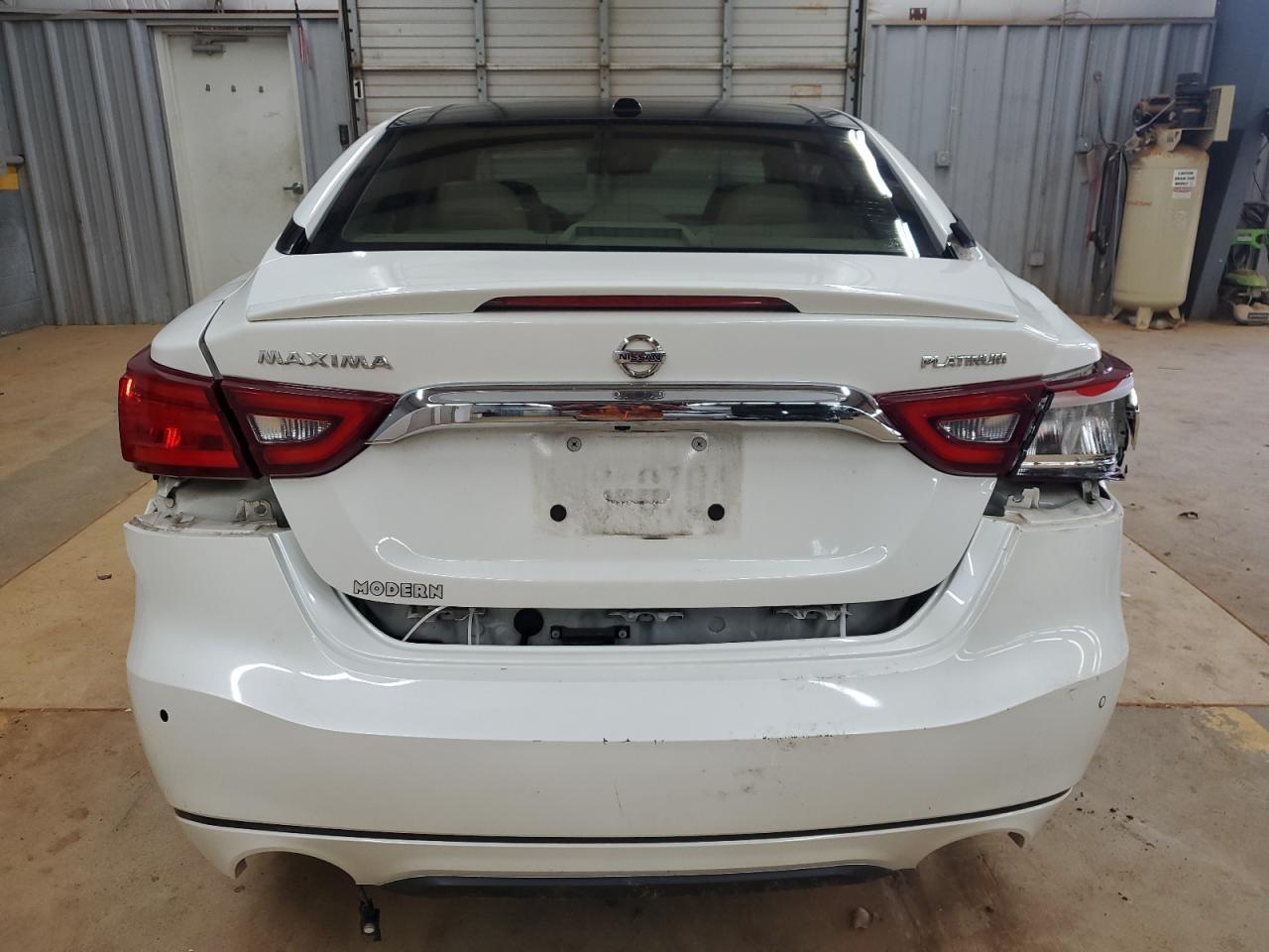2018 NISSAN Maxima