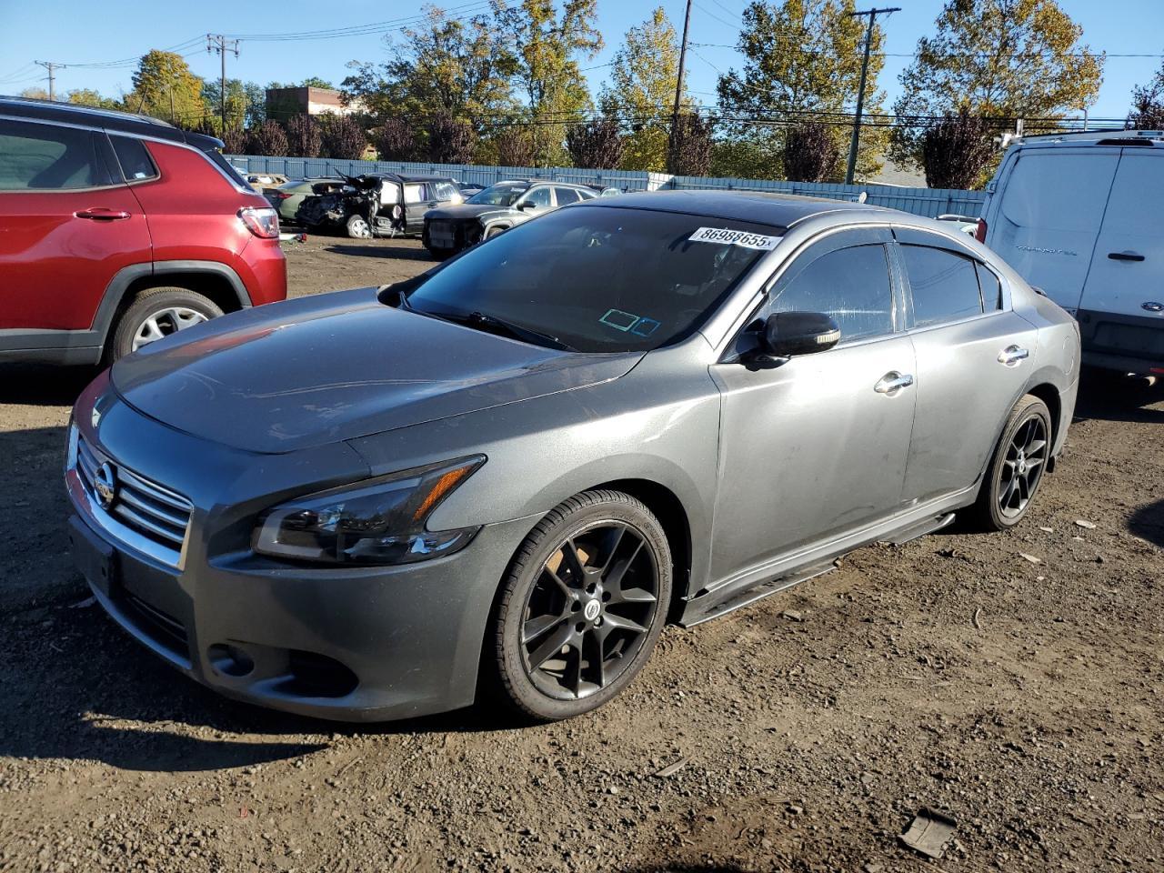 2014 NISSAN Maxima