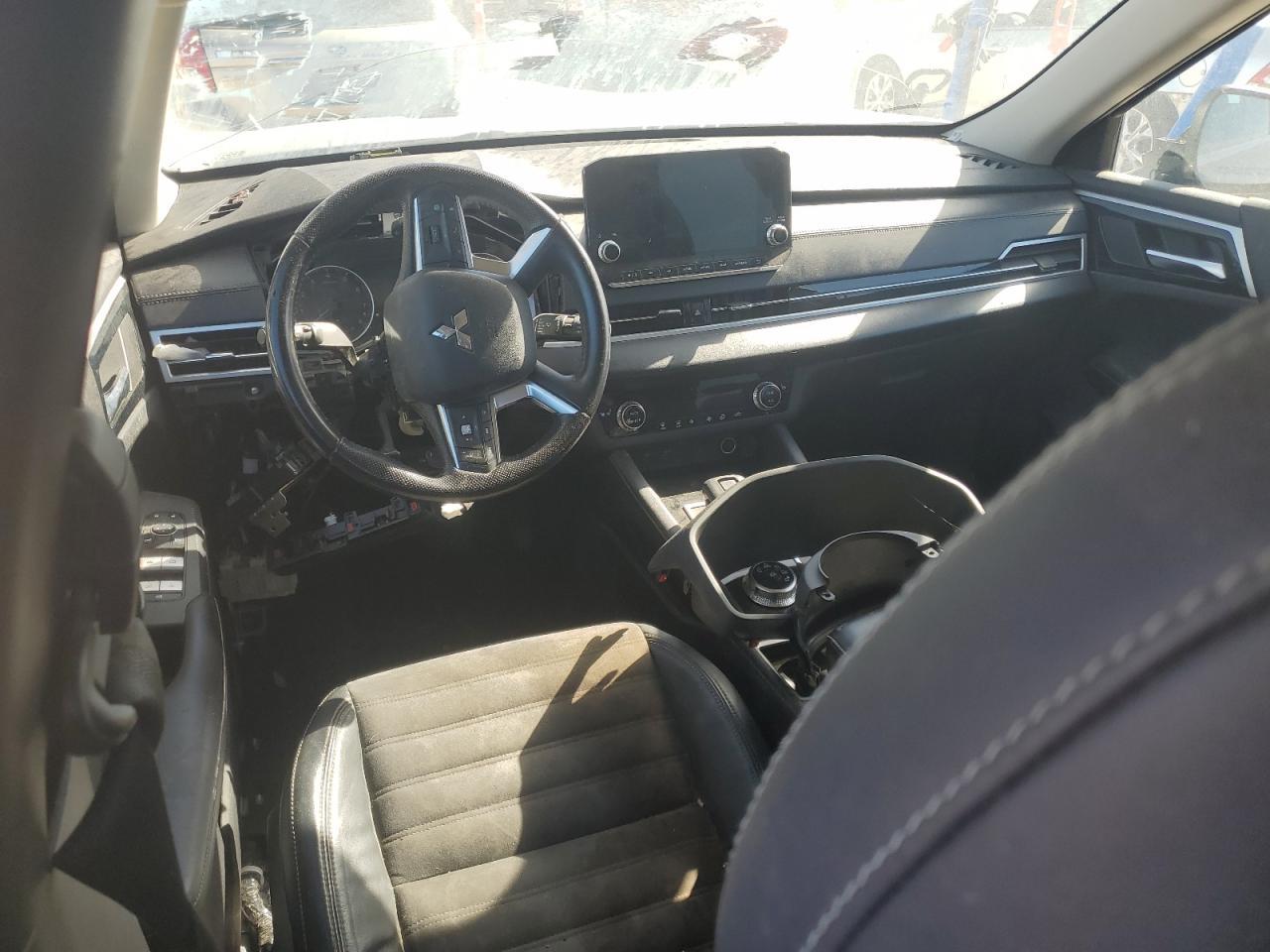 2022 MITSUBISHI outlander
