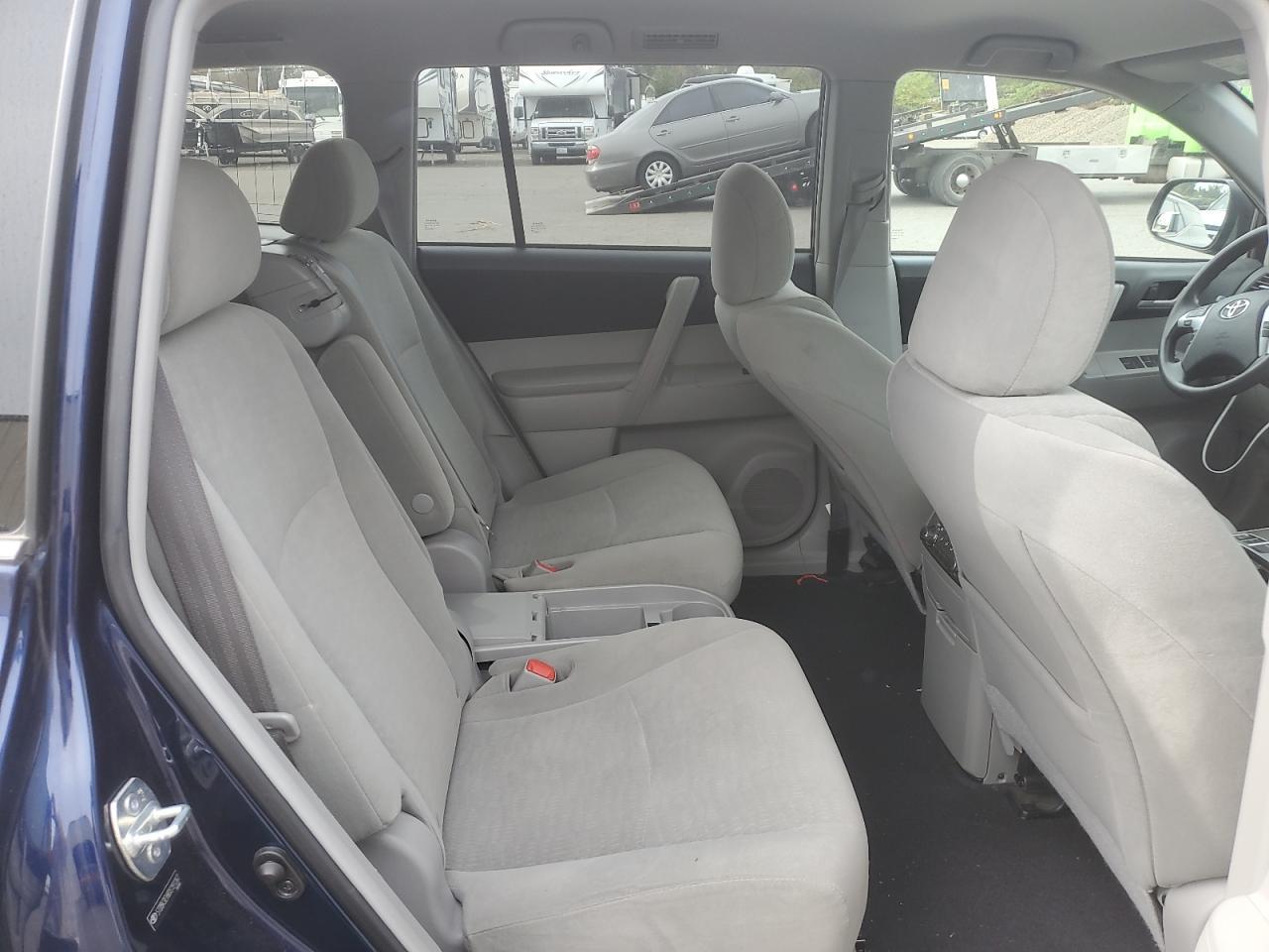 2013 TOYOTA HIGHLANDER