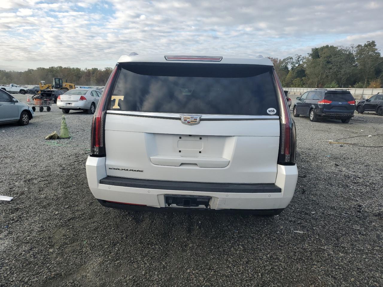 2016 CADILLAC Escalade ESV