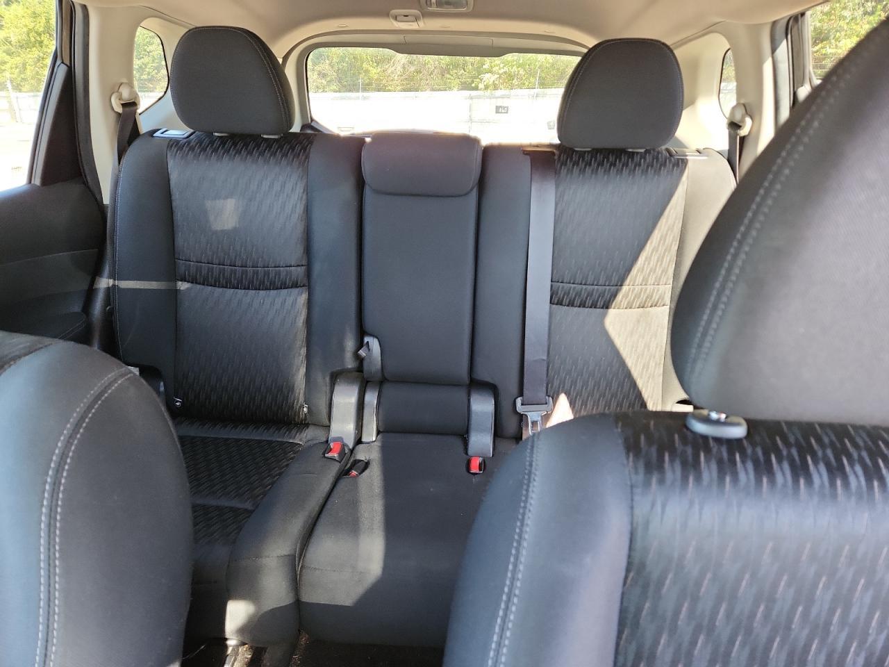 2017 NISSAN ROGUE
