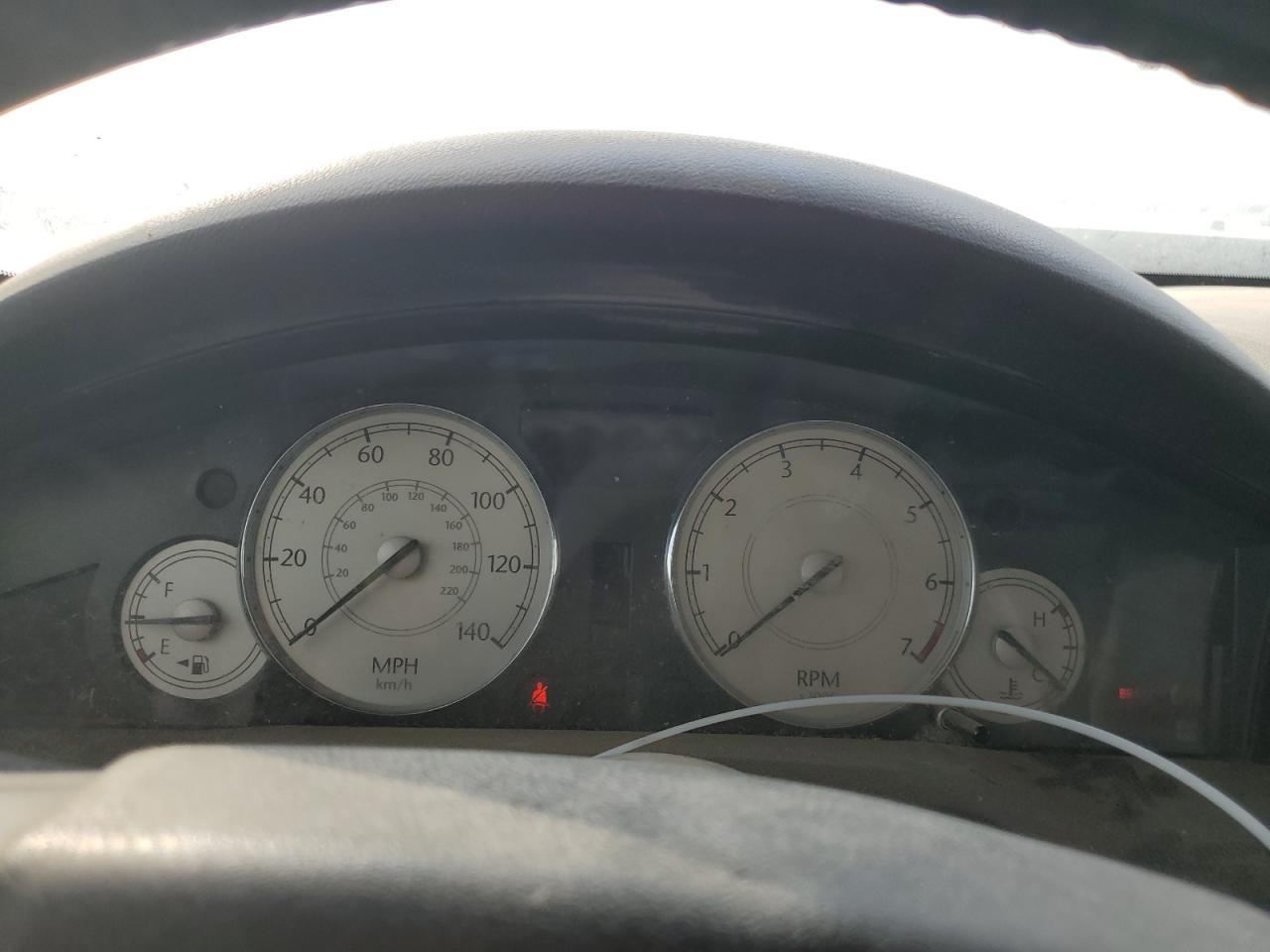 2005 CHRYSLER 300