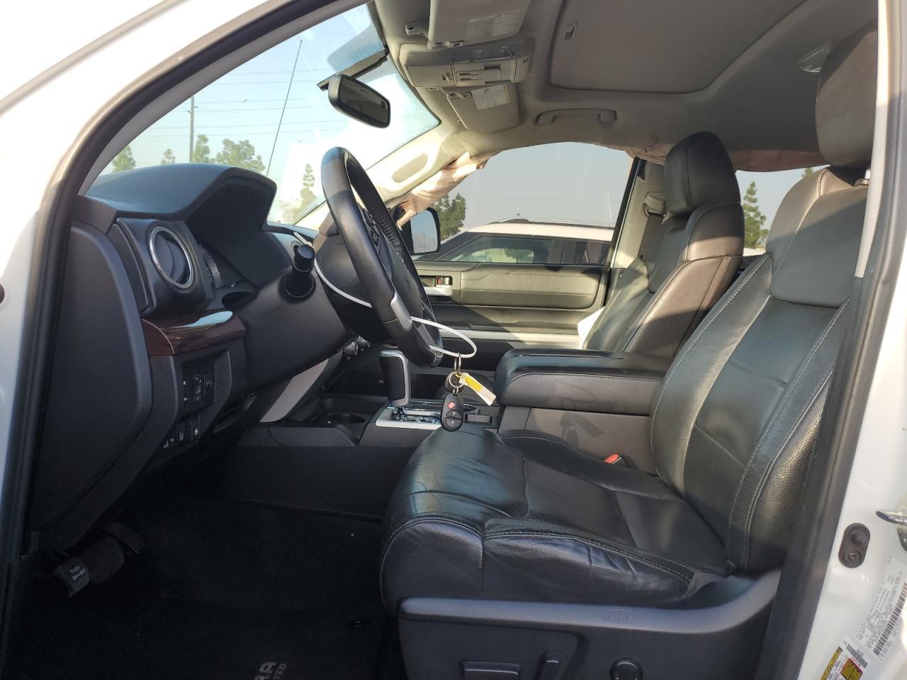 2016 TOYOTA TUNDRA