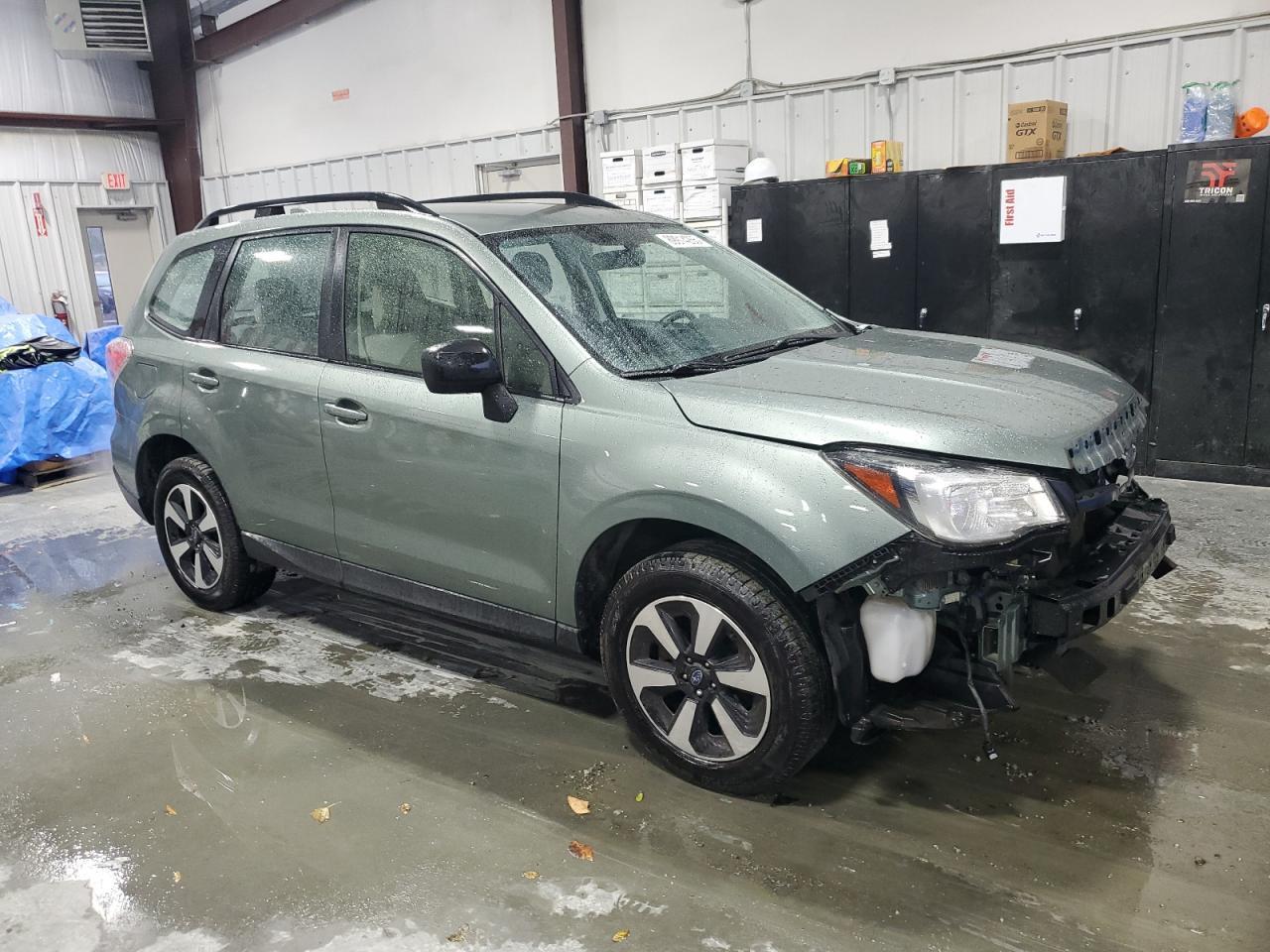 2017 SUBARU FORESTER
