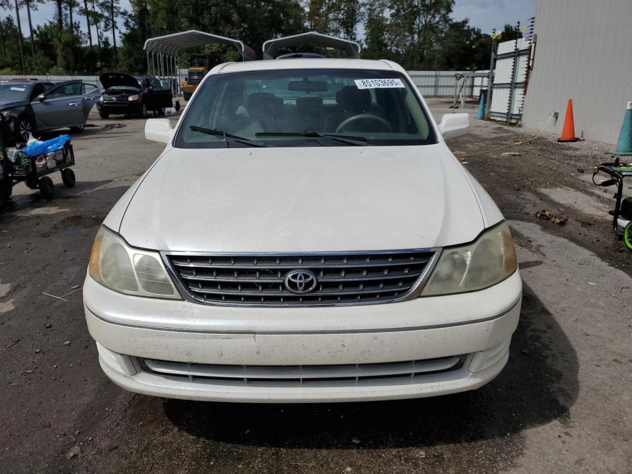 2004 TOYOTA Avalon