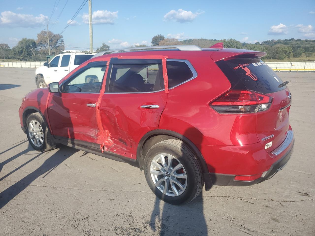 2017 NISSAN ROGUE