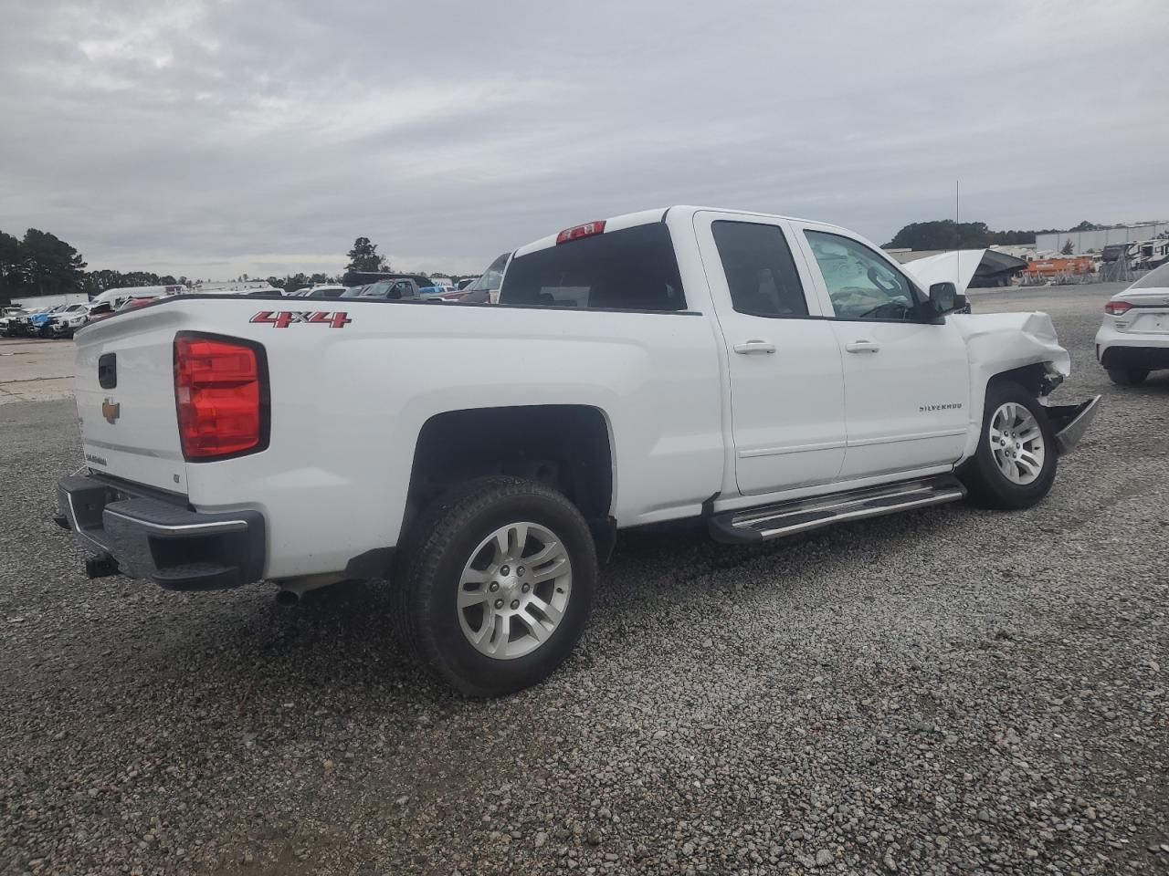 2018 CHEVROLET Silverado