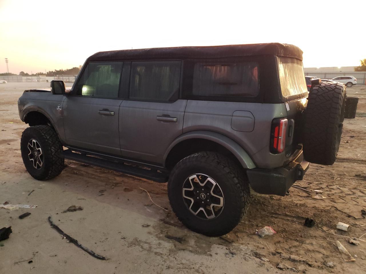 2024 FORD Bronco