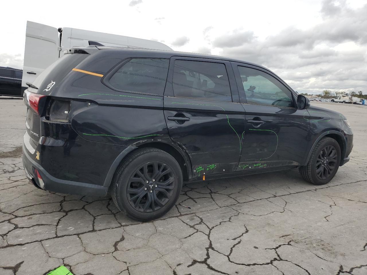 2018 MITSUBISHI outlander